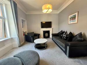 Beautiful spacious apartment in town centre