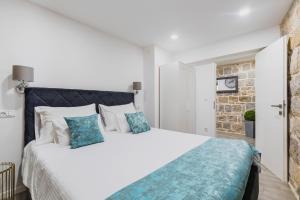 Heritage apartman Geza in centar with private parking