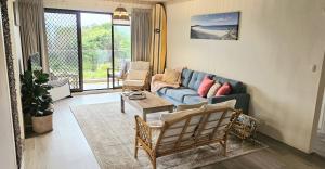Ocean Crest On Pebbly - Travellers Choice Winner!