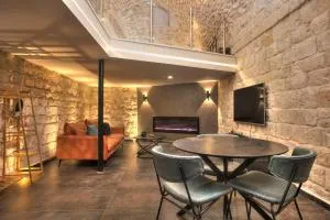 אבנים טובות - 萨法德