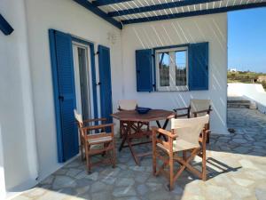 Beachfront Villa Gia Paros