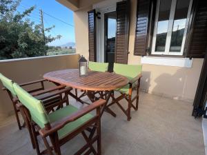 90sqm Perdika Aegina luxury family apartment με θέα βουνό και θάλασσα 90τμ