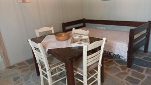 Anna’s Olive Grove