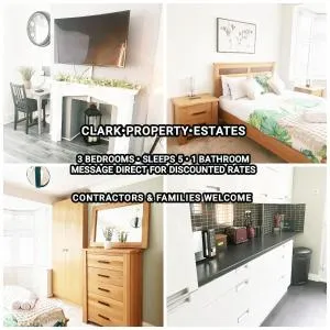 SOUTHEND ON SEA l 3 BEDROOM HOME WITH GARDEN l FREE STREET PARKING l 6 SINGLE BEDS OR 4 SINGLES 1X DOUBLE l - Westcliff-on-Sea