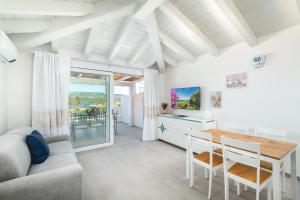 Domusmeralda - Blu - Attico sul Mare