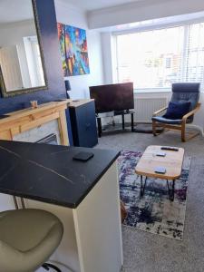 Semi detached quite location