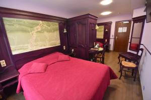 Hotels Hotel De Calais : photos des chambres