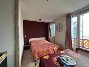 Appartements Ets Levillain - Hotel Les Caletes : photos des chambres