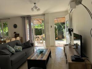 Maisons de vacances Villa, Maison Independante, avec Piscine Privative : photos des chambres