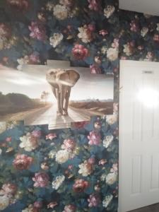 Apartment Sleeps 2 with Free Parking