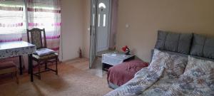 Klara Rooms