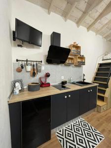 Babushka apartments Studio-loft near the sea