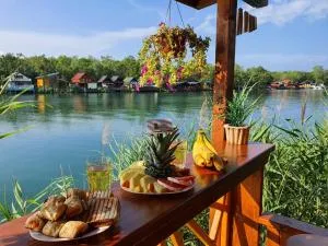 Bamboo River House - Pulaj