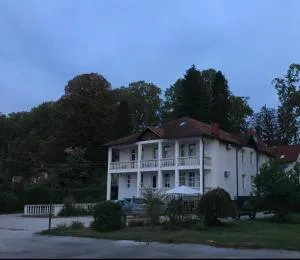 Velika Aleja Ilidža Villa - 伊利扎