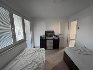 Old and cute renovated house 100m from the sea