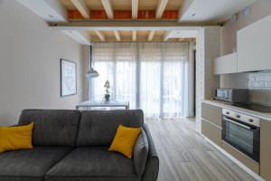 Terrace Bloom Heart of Como