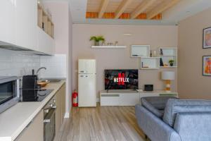 Terrace Bloom Heart of Como