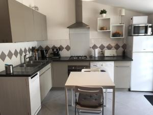 Maisons de vacances Logement calme et chaleureux dans villa : photos des chambres