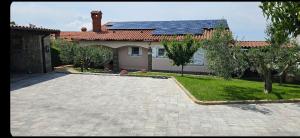 Seaview APARTMENTS HOJA