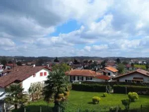 Pour un séjour au calme entre océan et montagne - Villefranque