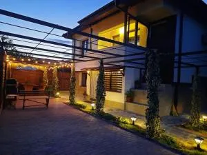 Къща Кедъра близо до море, планина и езеро - Drachevo