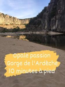 chambres d'hôtes 25 M2 privé , parking , jardin, piscine, spa, barbecue Ruoms