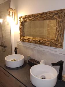 B&B / Chambres d'hotes chambres studio 25 M2 et table d-hotes Ruoms : photos des chambres