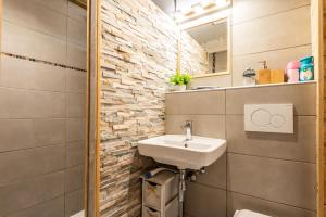 Appartements Charme entre plage et montagne : photos des chambres
