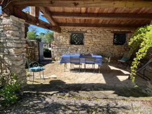 Appartements gite de Pierrebrune : photos des chambres