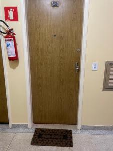 Condomínio edifício Prota no Guarujá - 80 M da praia