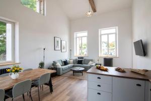 Maisons de vacances Treize Maison 3 bed house in centre of Saint Severin : photos des chambres