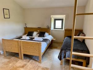 Hotels Chateau du Poet-Celard : photos des chambres