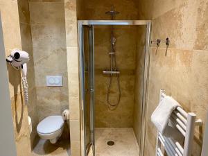 Hotels Chateau du Poet-Celard : photos des chambres