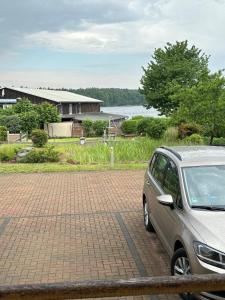 Einraumapartment im Erdgeschoss mit Seeblick