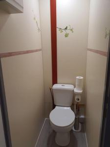 Chalets Gite proche Mont St Michel, Spa privatif en option ,St Malo : photos des chambres