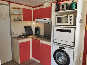 Chalets Gite proche Mont St Michel, Spa privatif en option ,St Malo : photos des chambres