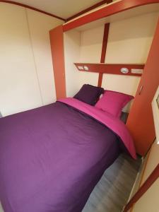 Chalets Gite proche Mont St Michel, Spa privatif en option ,St Malo : photos des chambres