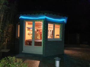 Chalets Gite proche Mont St Michel, Spa privatif en option ,St Malo : photos des chambres