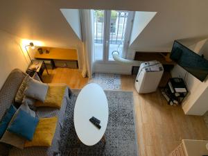 Confort à Paris, 8ème, galerie Lafayette, Louvre, champs Elysée