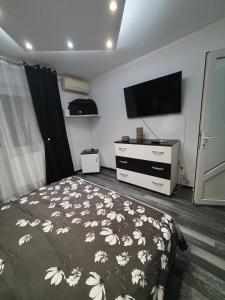 Lovely Urban Retreat