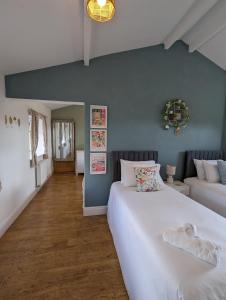 The Stables at Wits End, Hartford