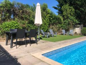 Jasmin Cottage with seasonal Swimming Pool