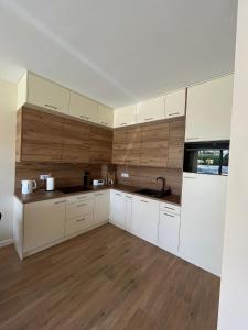 Paradise Apartments
