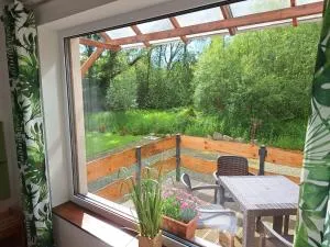 Apartament z tarasem nad strumykiem - Łęzyce