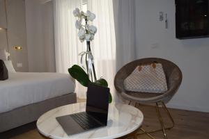 King Room with Spa Bath