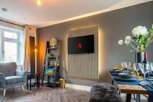 4 bed home in Leamington Spa hosted by GreyBird SA - 利明顿温泉