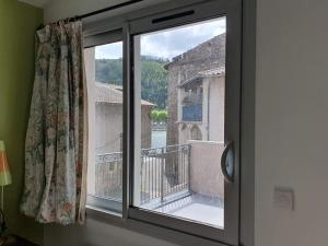 Élégante Maison T4 avec Terrasse Vue Rhône