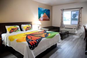Queen Room room in Premium Inn and Suites