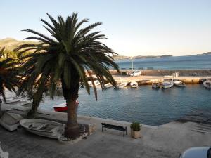SoHo apartment on the waterfront