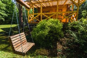 Smerekowiec Domek w lesie - Beskid Niski